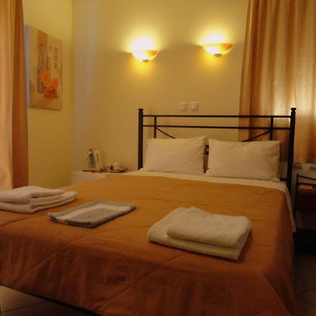Diana Hotel Makrakomi ภายนอก รูปภาพ