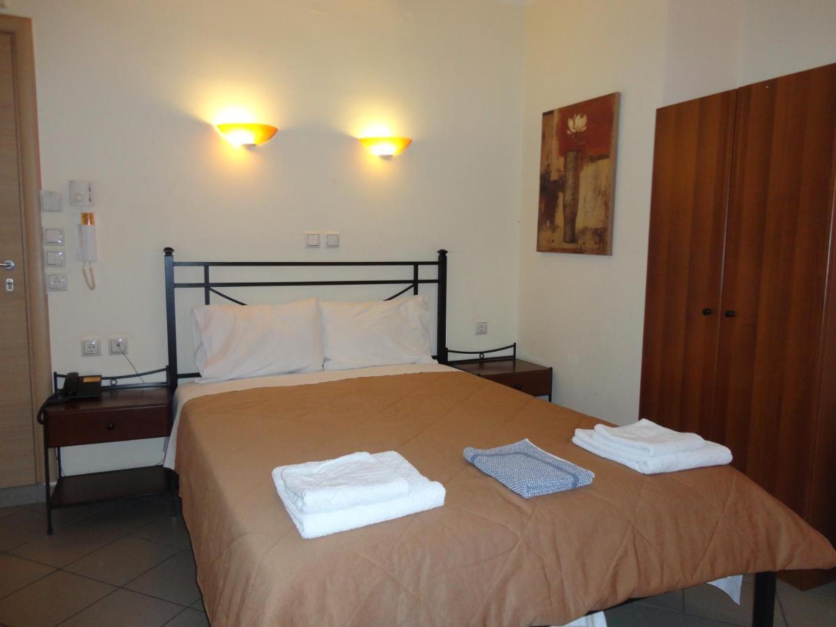 Diana Hotel Makrakomi ภายนอก รูปภาพ